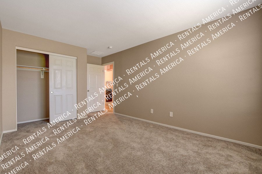 WELCOME HOME to Mountains Edge! property image