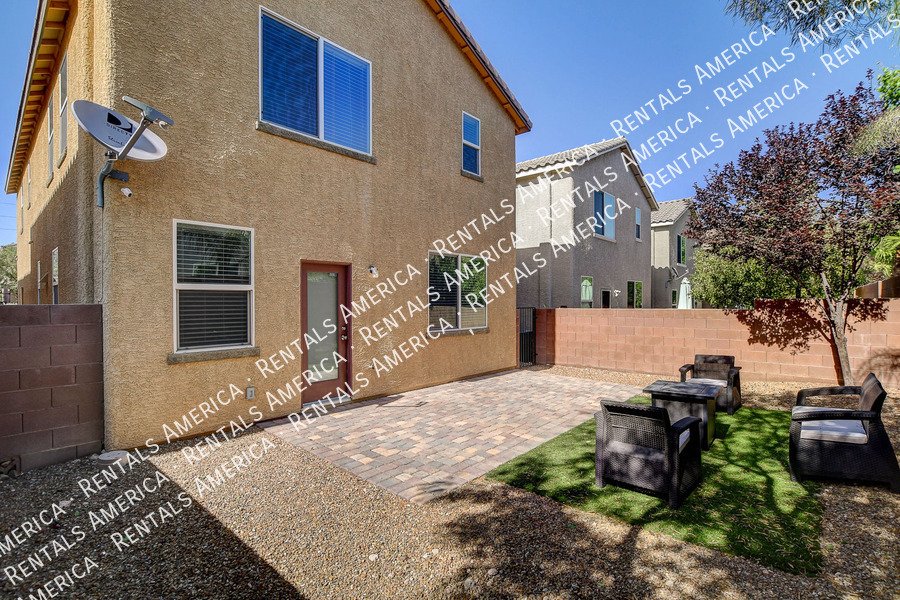WELCOME HOME to Mountains Edge! property image