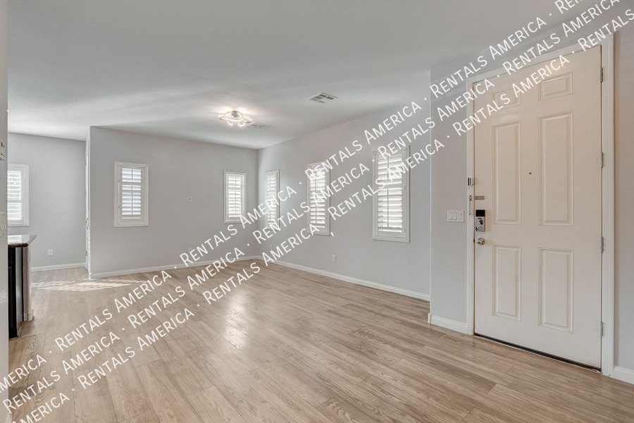 WELCOME HOME! Stunning 4 BED, 3 BATH home in Sky Canyon!! property image