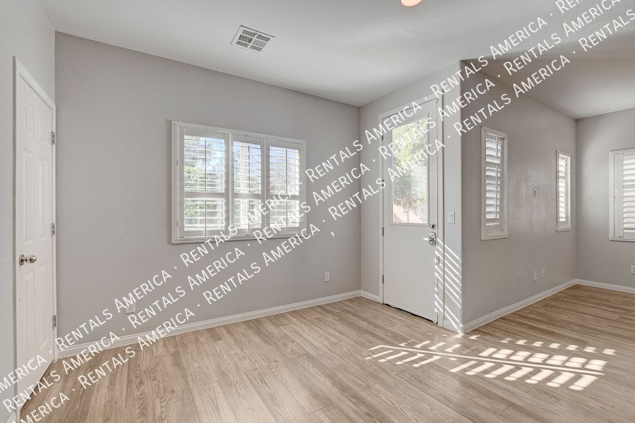 WELCOME HOME! Stunning 4 BED, 3 BATH home in Sky Canyon!! property image