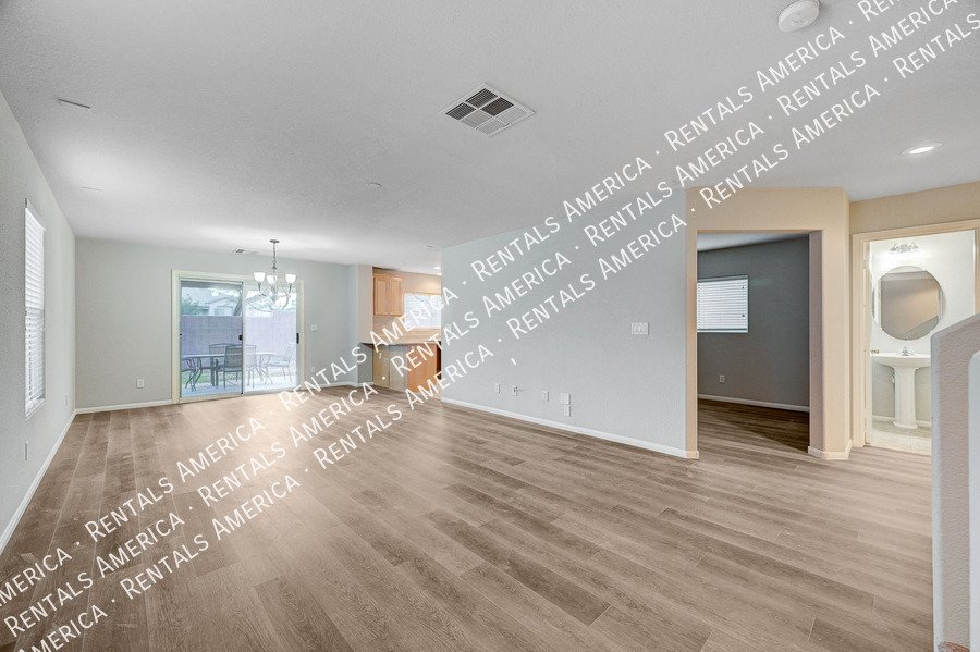 BEAUTIFUL 3-BED, 2.5 BATH HOME IN THE HEART OF SUMMERLIN!! property image