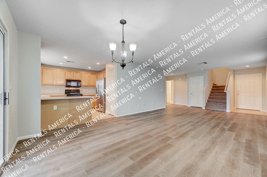 BEAUTIFUL 3-BED, 2.5 BATH HOME IN THE HEART OF SUMMERLIN!! property image