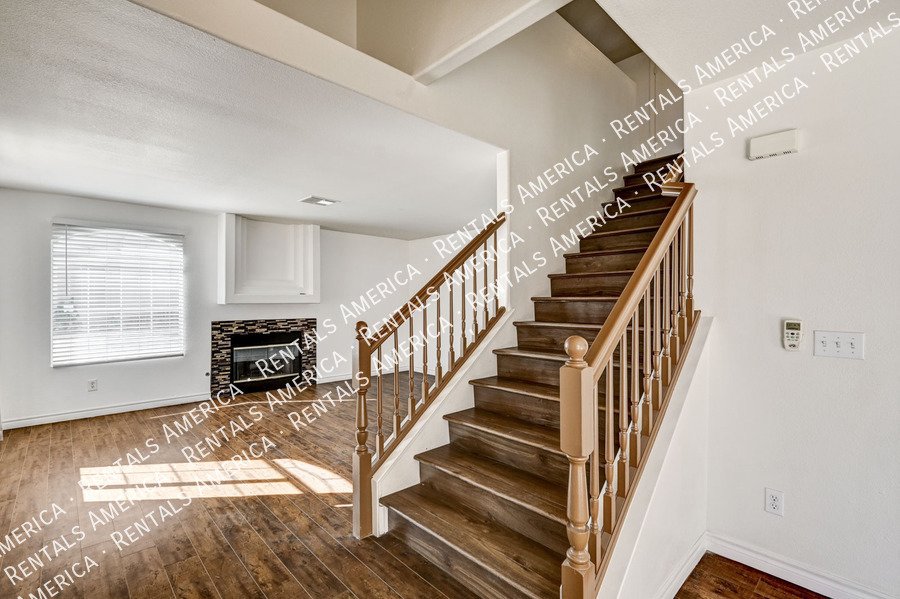 WELCOME HOME! Beautiful 3 BED + 2.5 BATH *UPDATED* townhome in NW!! property image
