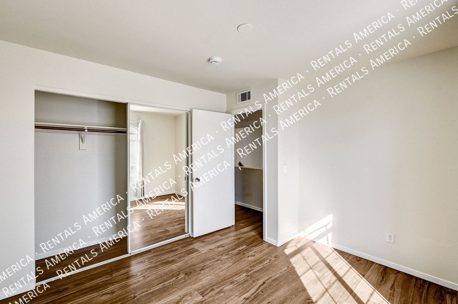 WELCOME HOME! Beautiful 3 BED + 2.5 BATH *UPDATED* townhome in NW!! property image