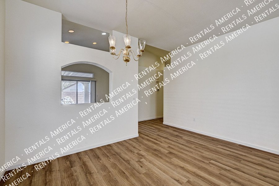 WELCOME HOME! Cozy Single-Story in NORTHSHORES! property image