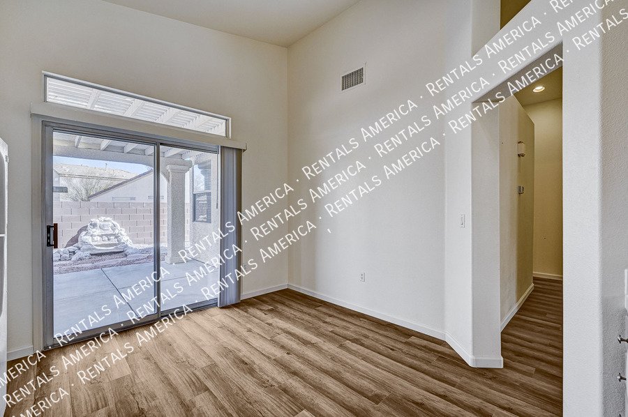 WELCOME HOME! Cozy Single-Story in NORTHSHORES! property image