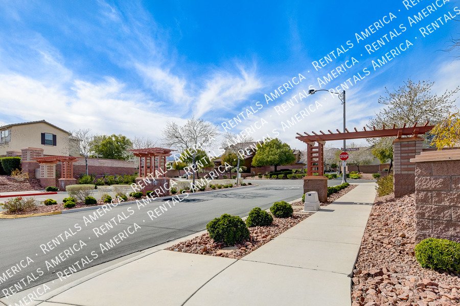 WELCOME HOME! GORGEOUS 3-BEDROOM HOME WITH LOFT IN PROVIDENCE! property image