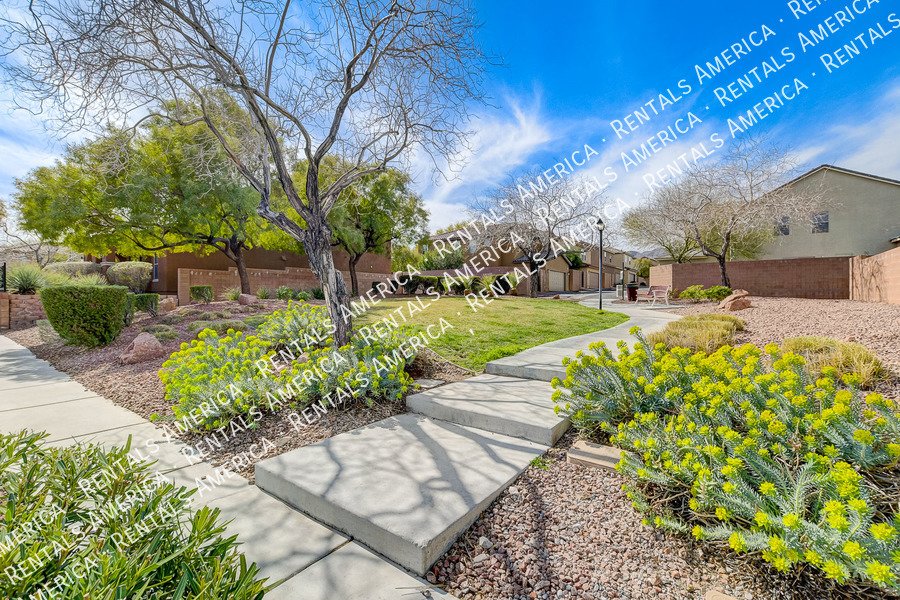 WELCOME HOME! GORGEOUS 3-BEDROOM HOME WITH LOFT IN PROVIDENCE! property image