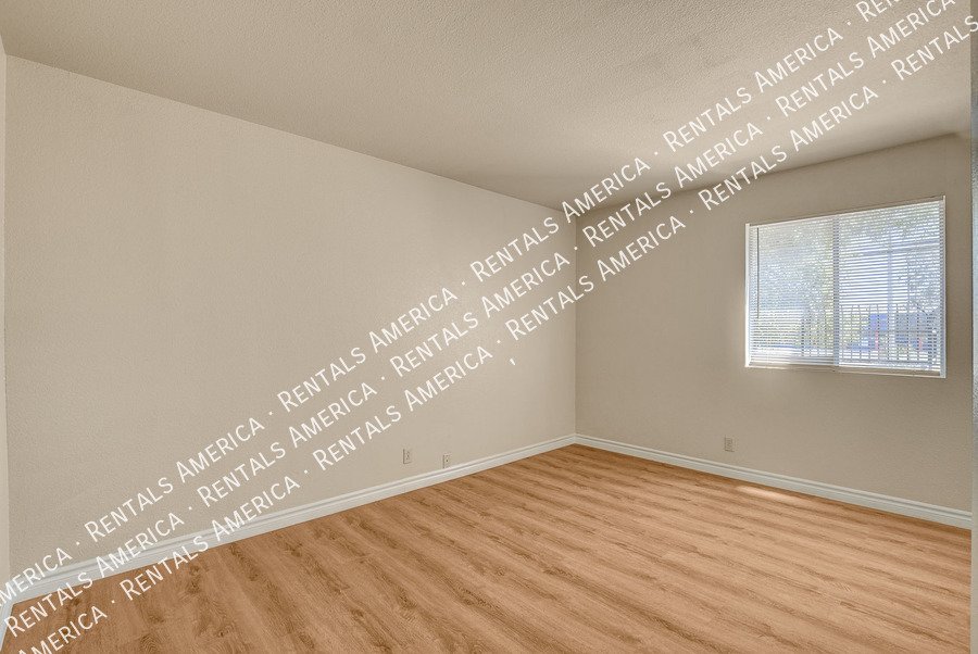 WELCOME HOME! Cozy 1 Bed, 1 Bath Condo in GUARD GATED SW Community! property image