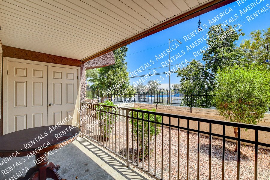 WELCOME HOME! Cozy 1 Bed, 1 Bath Condo in GUARD GATED SW Community! property image