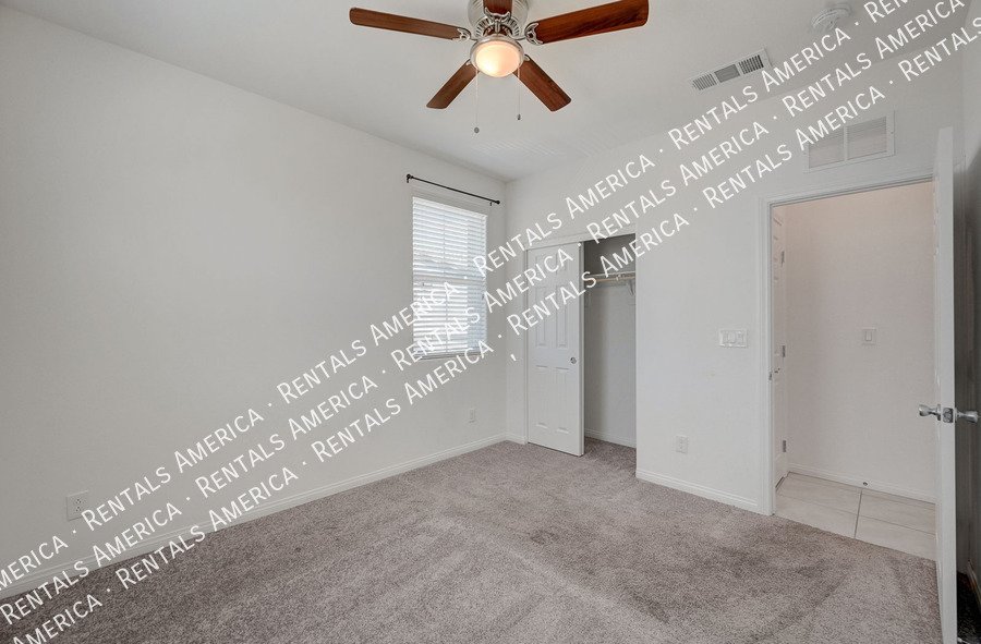 WELCOME HOME! GORGEOUS townhome located in gated HENDERSON community! property image