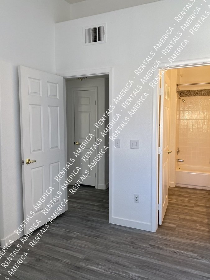 WELCOME HOME!! Gated Silver Pines 2bd 2ba Condo Move-In Ready! property image