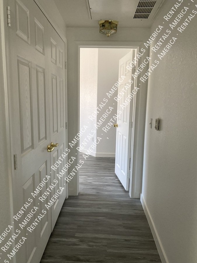 WELCOME HOME!! Gated Silver Pines 2bd 2ba Condo Move-In Ready! property image