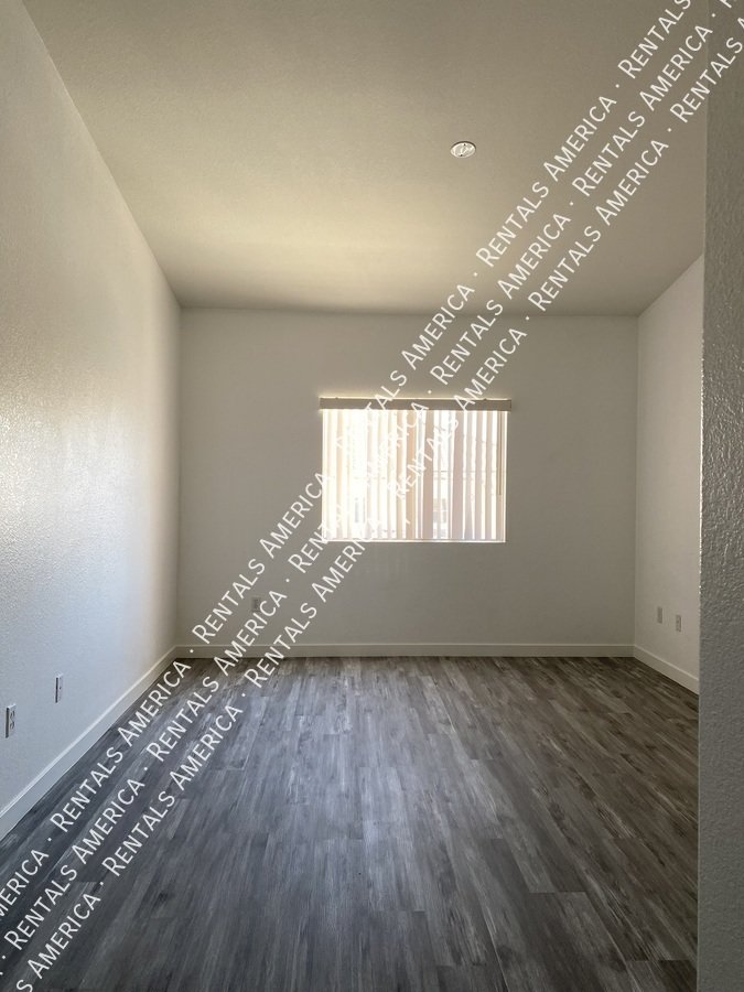 WELCOME HOME!! Gated Silver Pines 2bd 2ba Condo Move-In Ready! property image