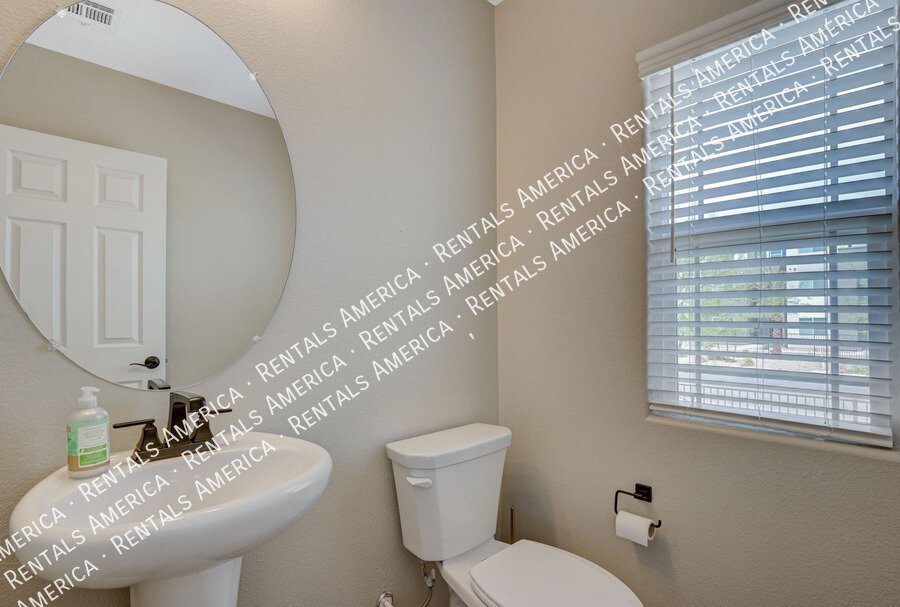 *COMING SOON* BEAUTIFUL *GATED* Designer Townhome in NLV! property image