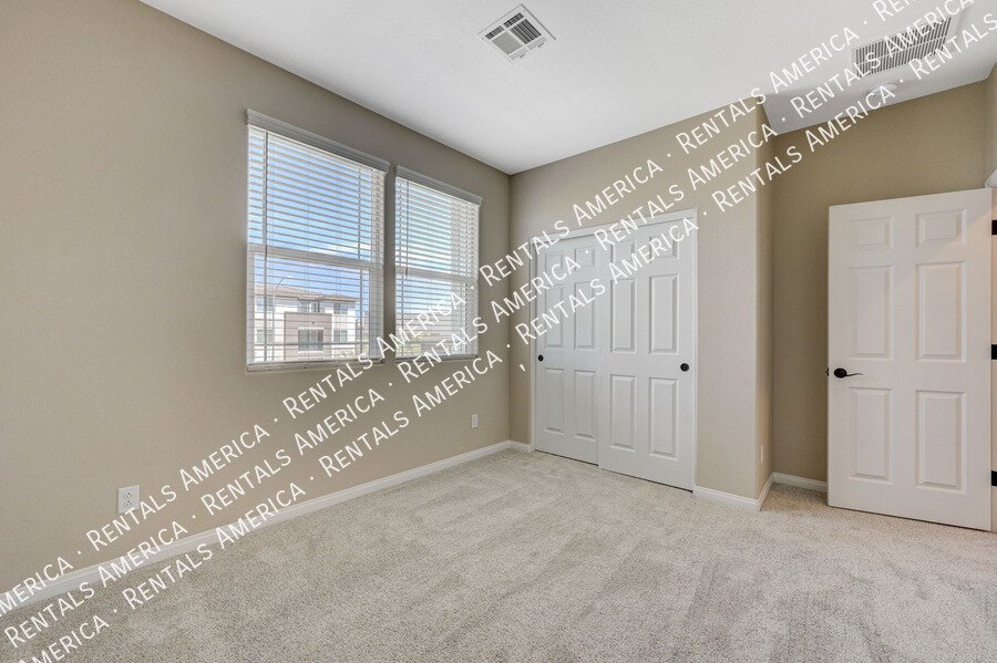 *COMING SOON* BEAUTIFUL *GATED* Designer Townhome in NLV! property image