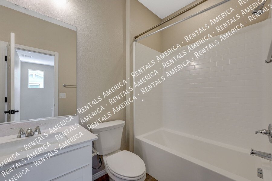 *COMING SOON* BEAUTIFUL *GATED* Designer Townhome in NLV! property image