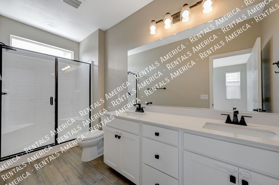 *COMING SOON* BEAUTIFUL *GATED* Designer Townhome in NLV! property image