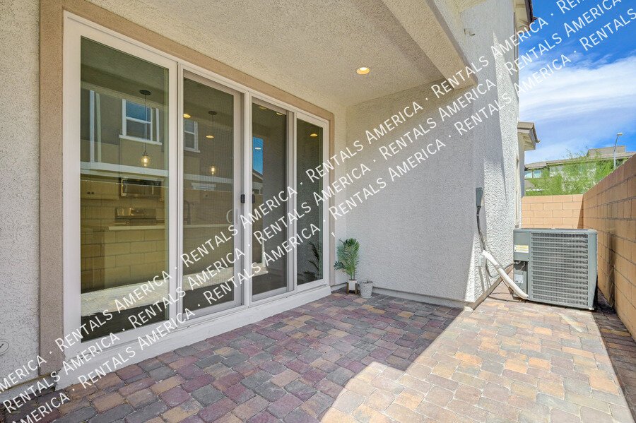 *COMING SOON* BEAUTIFUL *GATED* Designer Townhome in NLV! property image