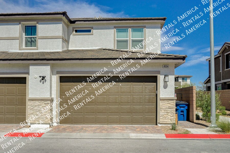 *COMING SOON* BEAUTIFUL *GATED* Designer Townhome in NLV! property image